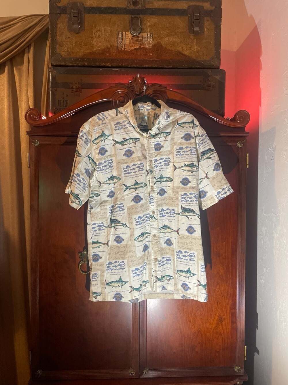 Vintage Bluewater Wear XL World Record Angling Club Fish Print Hawaiian Shirt